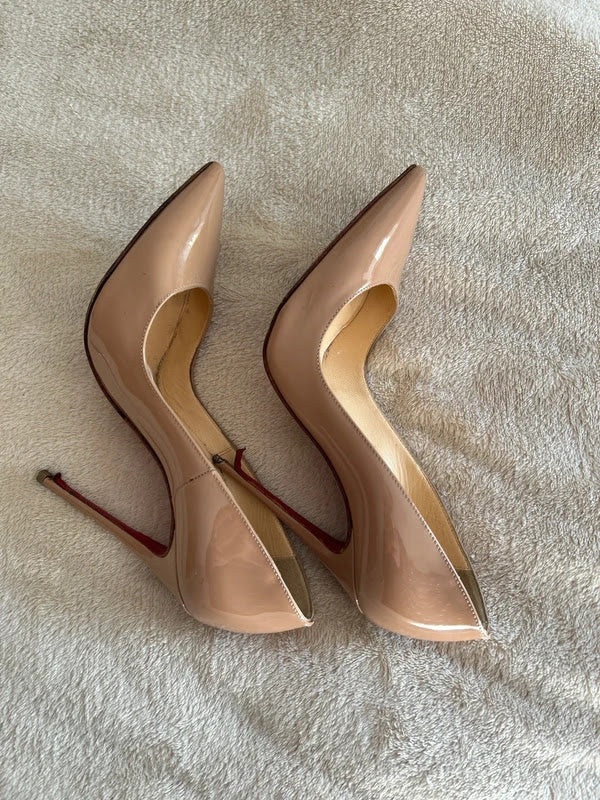 Well Worn Christian Louboutin  Women's Courts